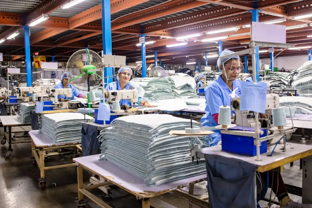 市场调研方法对比：定量分析与定性研究的适用场景选择
