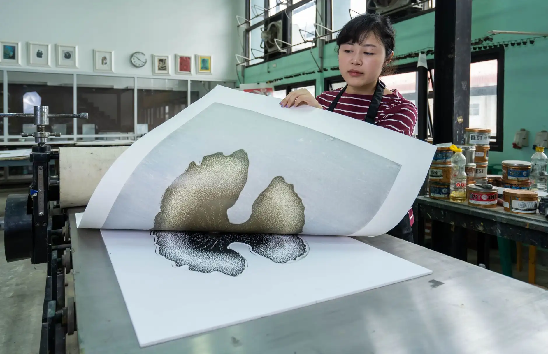 新能源产业投资机遇分析：项目策划与市场调研实操指南